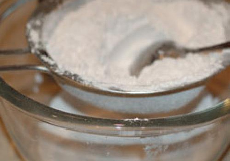 Burkānu kūka ar citrusa krēmu