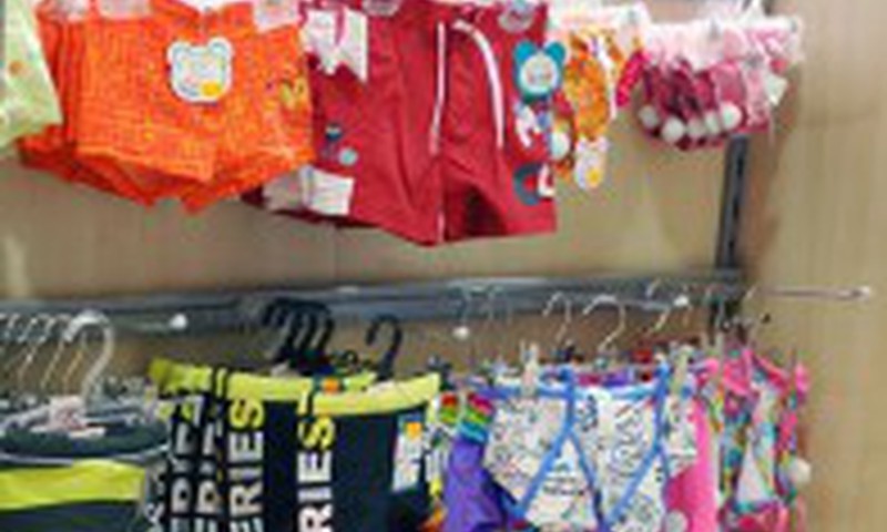 Maijiņā atlaides bērnu peldkostīmiem un peldbiksēm