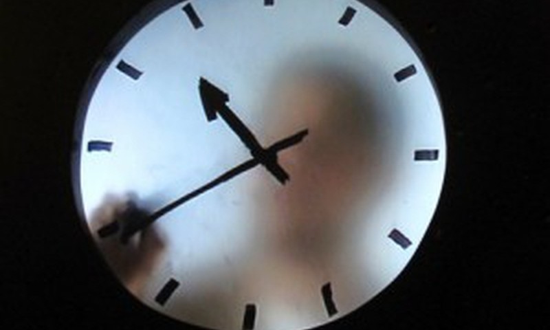Naktī uz svētdienu jāpagriež pulksteņa rādītāji