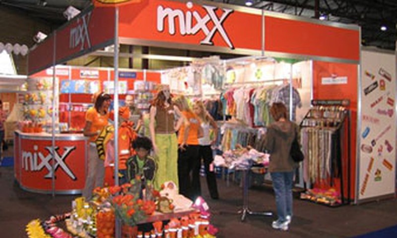 Tiksimies izstādē „Bērnu pasaule 2010” veikala „mixX” un „Philips AVENT” stendos!