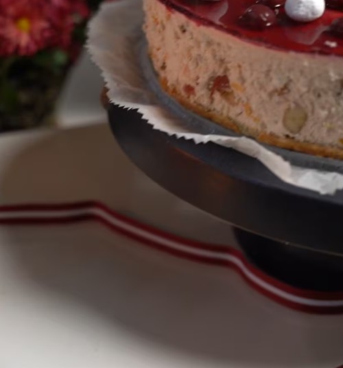 VideoRECEPTE: Latvijas svētku kūka