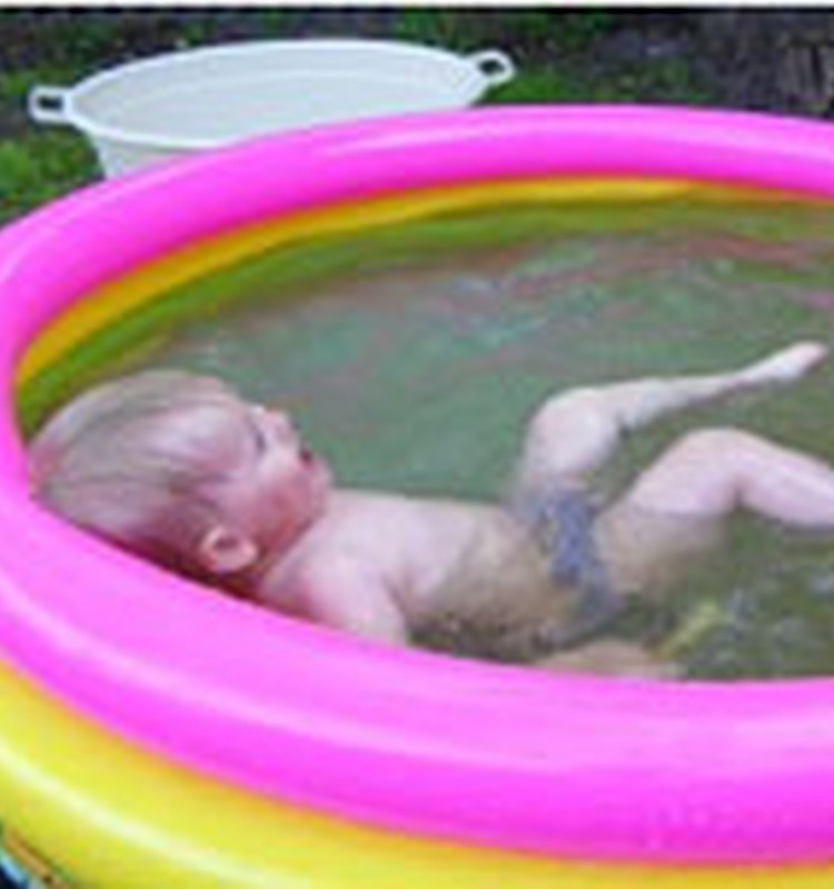 Sveiciens divgadnieku māmiņām!   