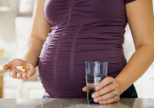 Vai vitamīnus jālieto tikai grūtniecības pēdējā trimestrī?