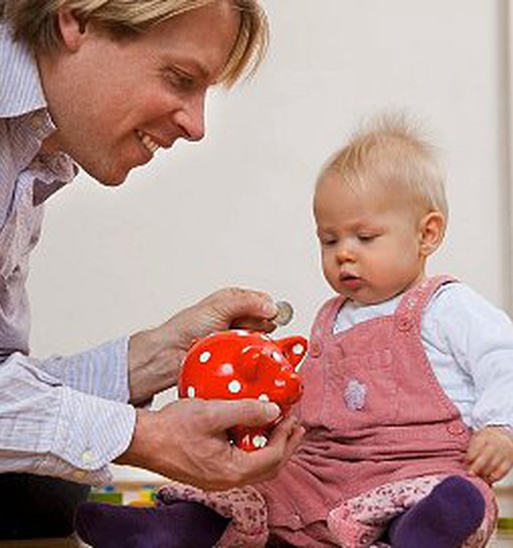 LM: valsts pabalstu izmaksas ierobežojumi ir saglabājami līdz 2012.gadam