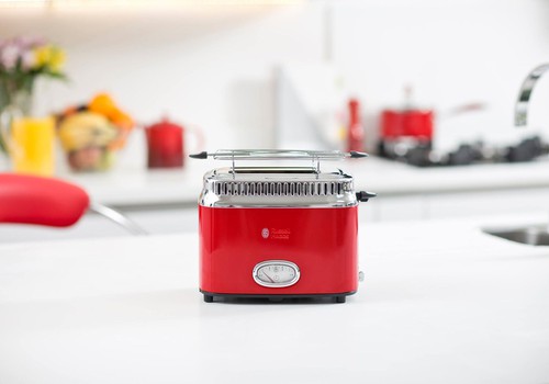 Facebook KONKURSS: Laimē Russell Hobbs tosteri!