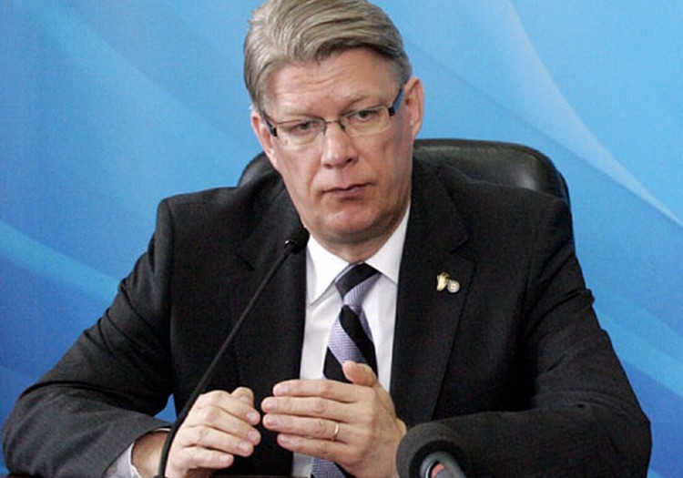 Valdis Zatlers atlaiž Saeimu: ko tu par to domā?