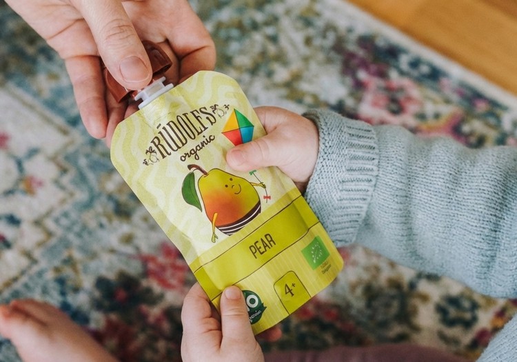 Pirmie soļi garšu pasaulē: ‘Rūdolfs’ iepazīstina ar 8 jaunām, tīrām garšām mazuļiem