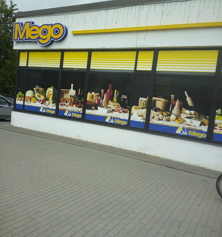 Veikalā Mego ATLAIDE Huggies autiņbiksītēm un mitrajām salvetēm