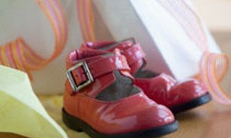Pirmie apaviņi: kad? Fizioterapeites Vitas Lakšas viedoklis.