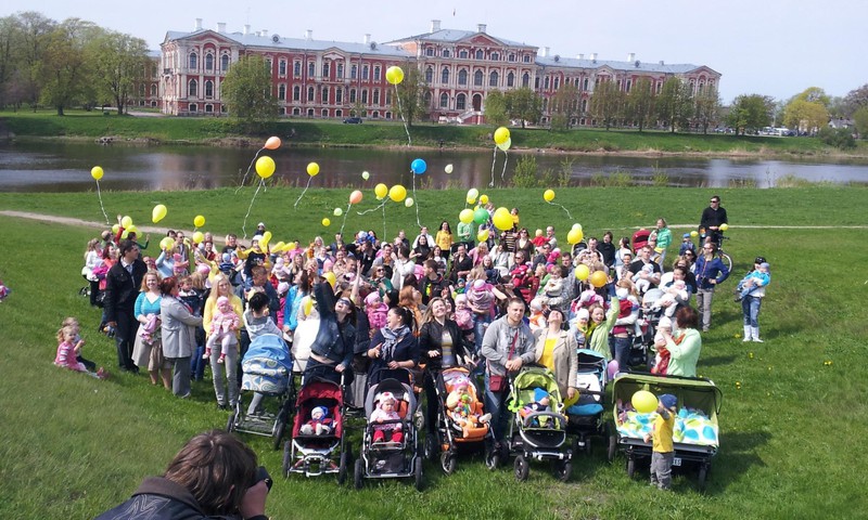 Lielā ratu pastaiga 4 Jelgavā 1.jūnijā 