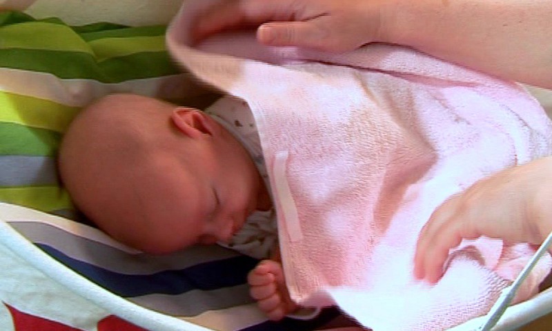 Nāc uz dzemdību sagatavošanas kursiem un saņem dāvanā DVD par jaundzimušo!