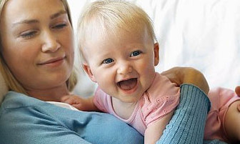 Plāno izlīdzināt pabalstus līdz bērnu palaišanai bērnudārzos