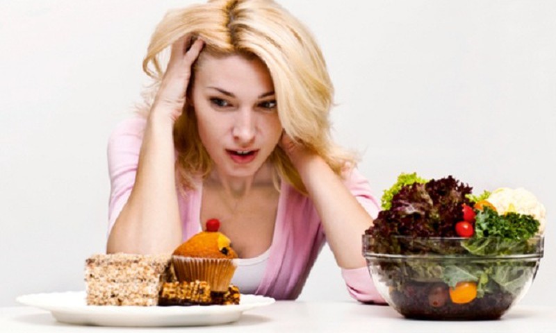 Iesūti savu REĀLĀS mammas stāstu par saviem ēšanas traucējumiem jeb ēšanu aiz stresa!