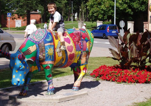 Starptautiskais publiskās mākslas pasākums „Govju parāde Ventspils 2012”