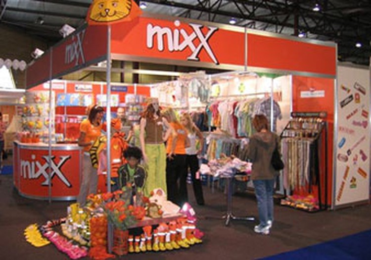 Tiksimies izstādē „Bērnu pasaule 2010” veikala „mixX” un „Philips AVENT” stendos!