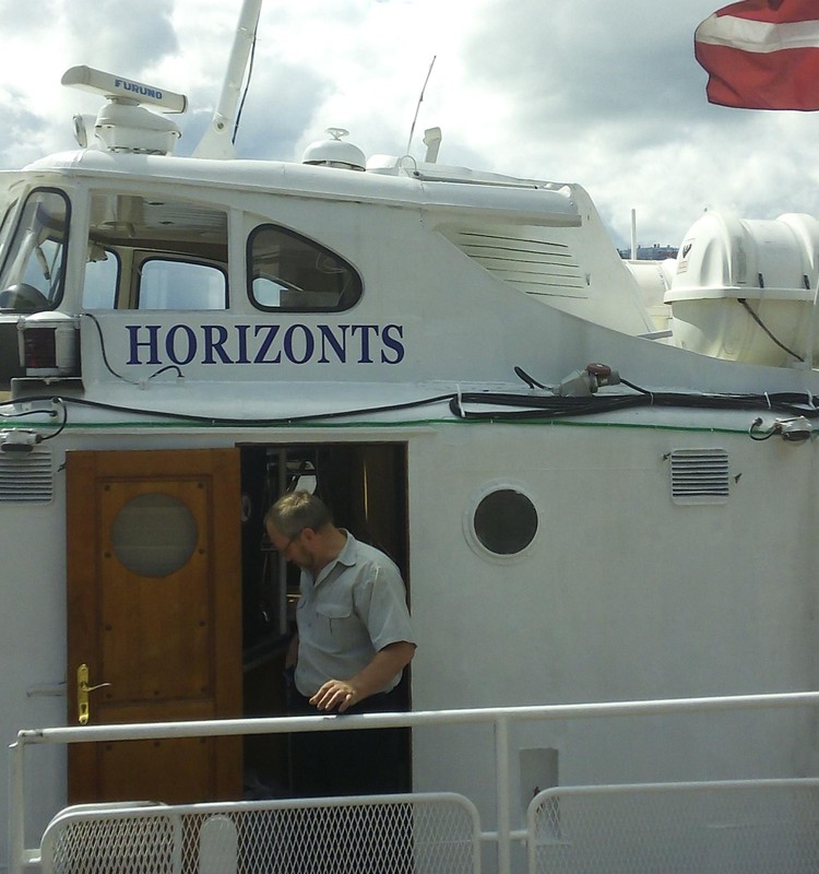 Izbrauciens pa Daugavu ar kuģīti "Horizonts"