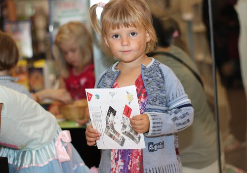 Tradicionālās pirmās skolas dienas svinības „Dolē” šogad norisināsies Sūkļa Boba zemūdens pasaulē