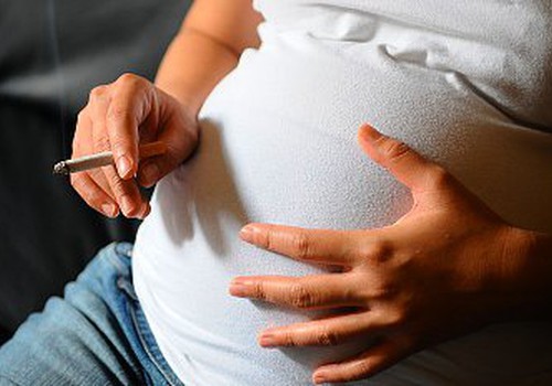 Aina Poiša: tas ir sievietes pašas lēmums- atmest smēķēšanu grūtniecības laikā