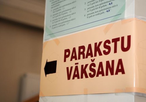 Māmiņa Elīna: Parakstīties par pabalstiem nozīmē parakstīties par nākotni