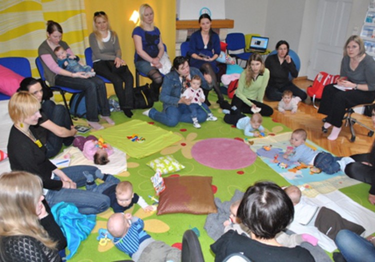 FOTOBLOGS: Māmiņu Kluba Vecāku skolas nodarbības no 20. līdz 24.septembrim