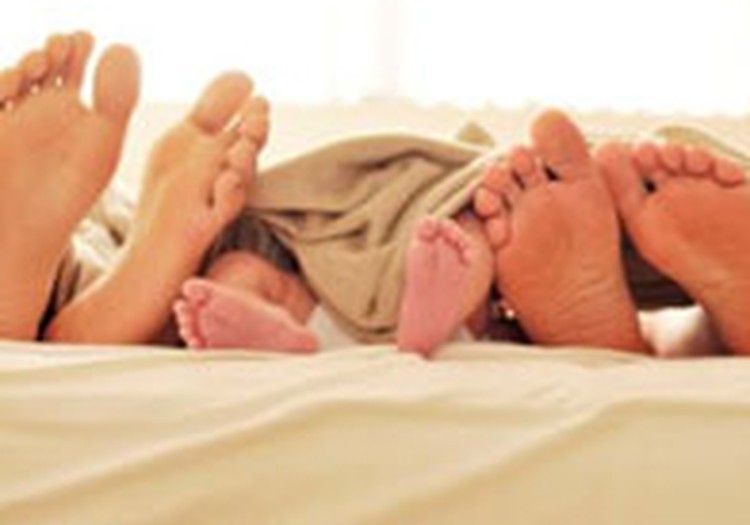 Nepadodies un neieradini mazo gulēt jūsu gultā!