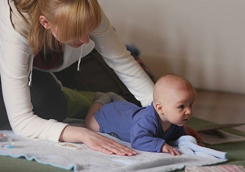 Hedlings jaunajiem vecākiem kopā ar Klaudiju Hēlu