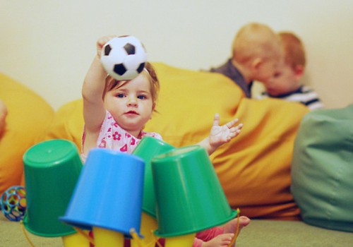 Rotaļlietas mazajam staigātājam: parādi mums arī savējās!