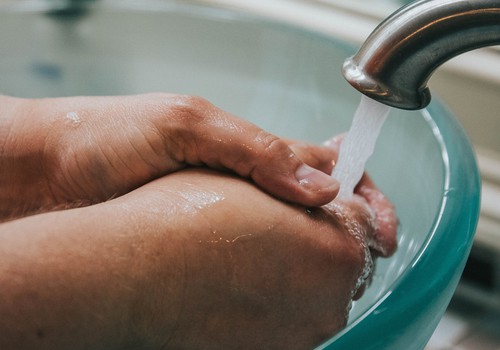 Kampaņas “Mazgā rokas tīras, lai no mikrobiem tās brīvas!” atklāšanas pasākuma tiešraide
