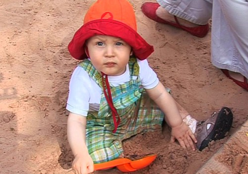 10.08.2014.TV3: Krāsu izvēle bērnu apģērbos, Superbēbīte Līna Grieta ar tēti baseinā, kāpēc ģimenes nevēlas kļūt par daudzbērnu ģimenēm