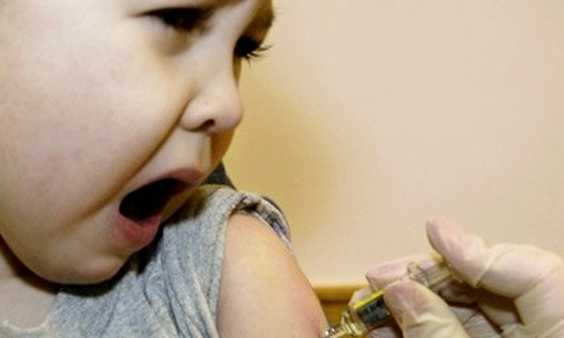 No kā Tev ir bail bērnu vakcinējot?