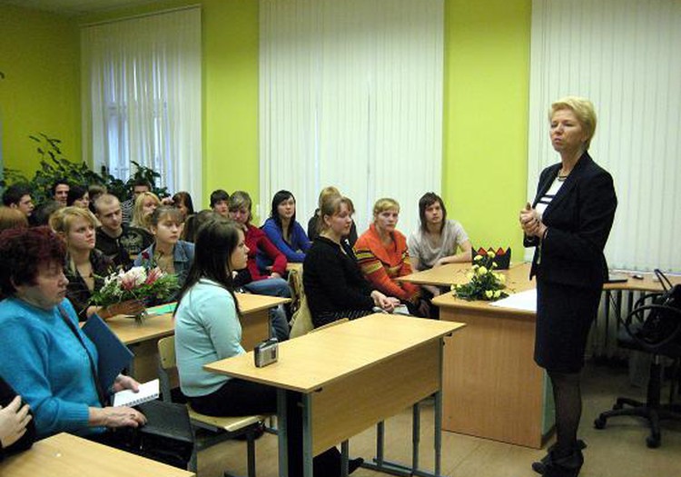 Rakstnieces skolas bērniem stāstīs, ko nodara atkarība no narkotikām