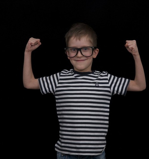 Pērn Latvijā bezmaksas brilles saņēmis 5831 bērns