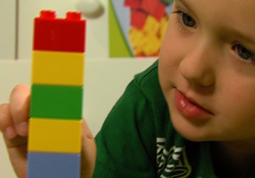 Dienas spēle: Lielie LEGO Duplo kluči – lielisks palīgs bērna attīstībā!