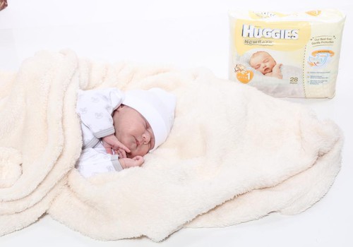 Paldies, ka reģistrējaties Grūtniecības kalendāram! Kura tiek pie Huggies® Newborn?