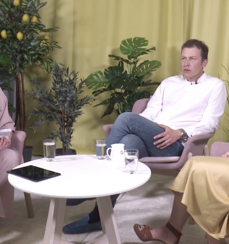 VIDEO ieraksts vebināram - īpaša saruna pusaudžu vecākiem!