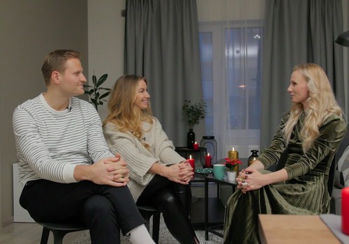 20.decembra Māmiņu Kluba TV raidījuma lielajā intervijā - Renārs Zeltiņš un Ieva Koha–Zeltiņa