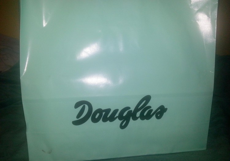 Mīlu iepirkšanos Douglass e-veikalā!
