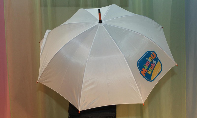 Rudens gids: Pasniedzam specbalvu - lietussargu ar MK logo!
