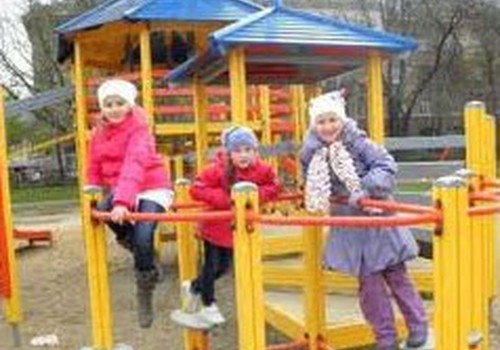 APTAUJA: Vai Latvija ir bērniem draudzīga?