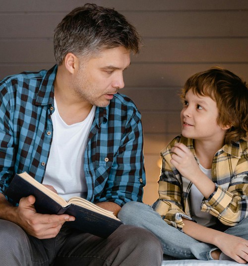 Kāpēc ir tik svarīgi lasīt bērnam priekšā?