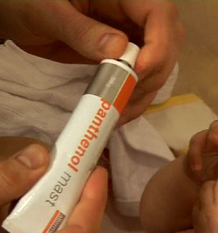 Panthenol ziedīte un krēmiņš Tavai un mazuļa ādas veselībai!