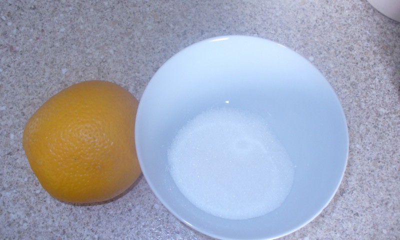 Cukura skrubis ar apelsīniem