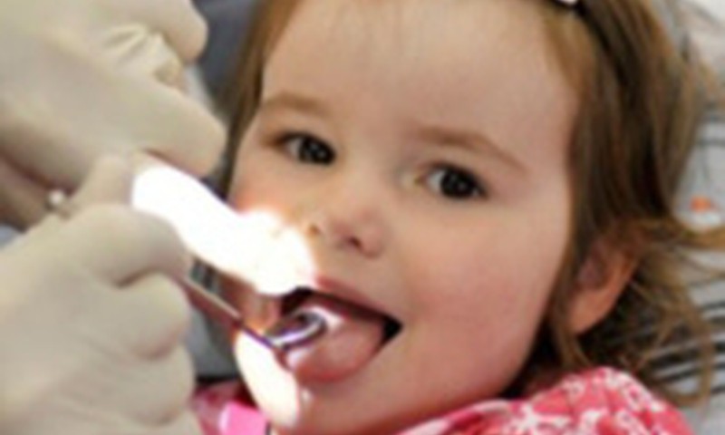 Biežāk uzdotie jautājumi par bērna zobiņiem