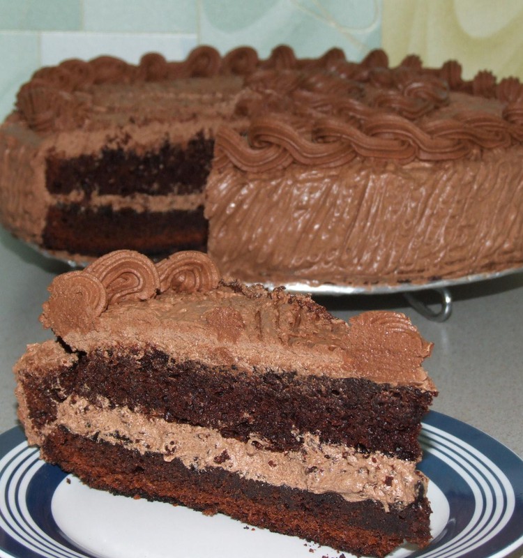 Šokolādes Torte (Devil's food cake)