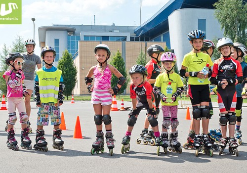 Aicina bez maksas apgūt skrituļslidošanas prasmes  “Rollerblade”skrituļslidošanas skolā 