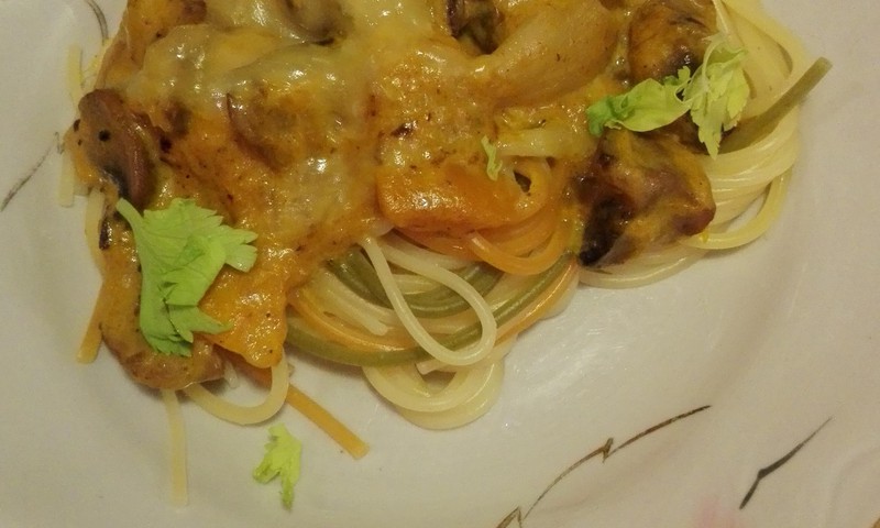 Spageti ar ķirbju/sēņu mērci