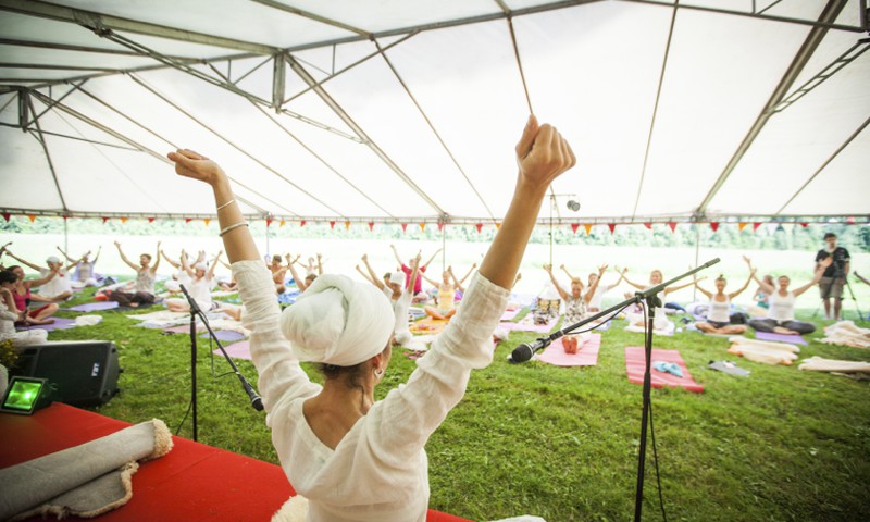 Saulgriežu jogas un mūzikas festivāls Siguldā iekļuvis pasaules labāko jogas festivālu sarakstā