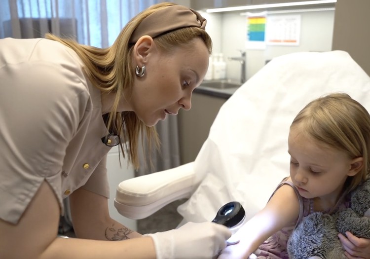 Dermatologs: Dzimumzīmju pārbaude jāveic reizi gadā