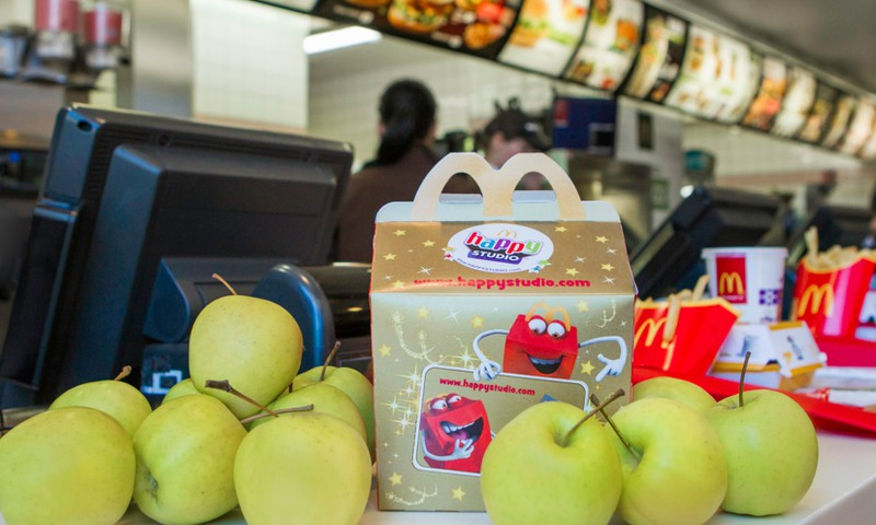 McDonald’s restorānos tagad cienās ar augļiem: vai ēdīsi tur biežāk?