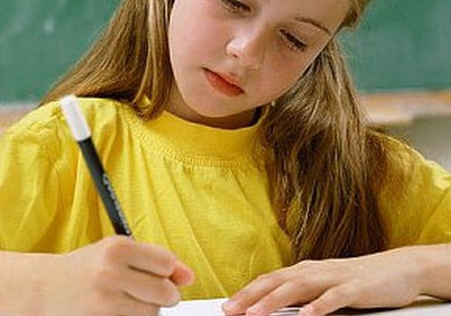 3 likumi, kas jāievēro, skolēnam sēžot pie rakstāmgalda 